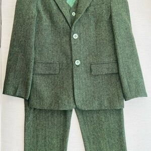 Elegant Boys Green Tweed Herringbone 3-Piece Suit